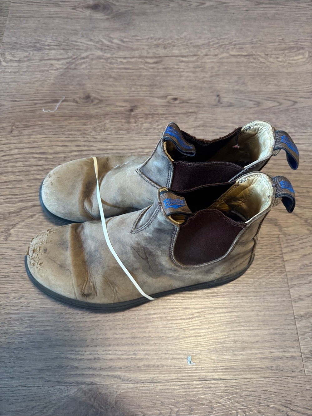 blundstones